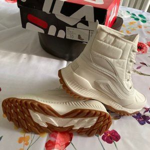 Womens size 10~~FILA Alpine DB Casual Athletic Boots